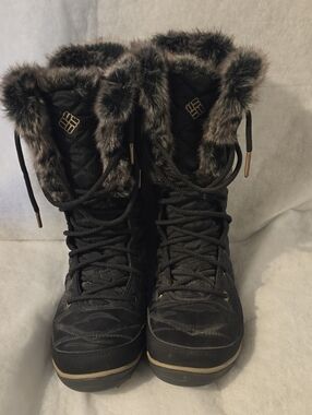 Columbia Black Winter Lace-Up Boots with Faux-Fur Trim Heavenly Omni Heat